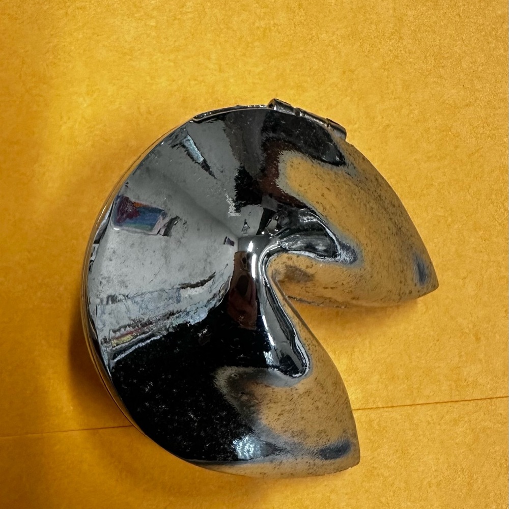 Chrome  fortune cookie with love, fortune notes